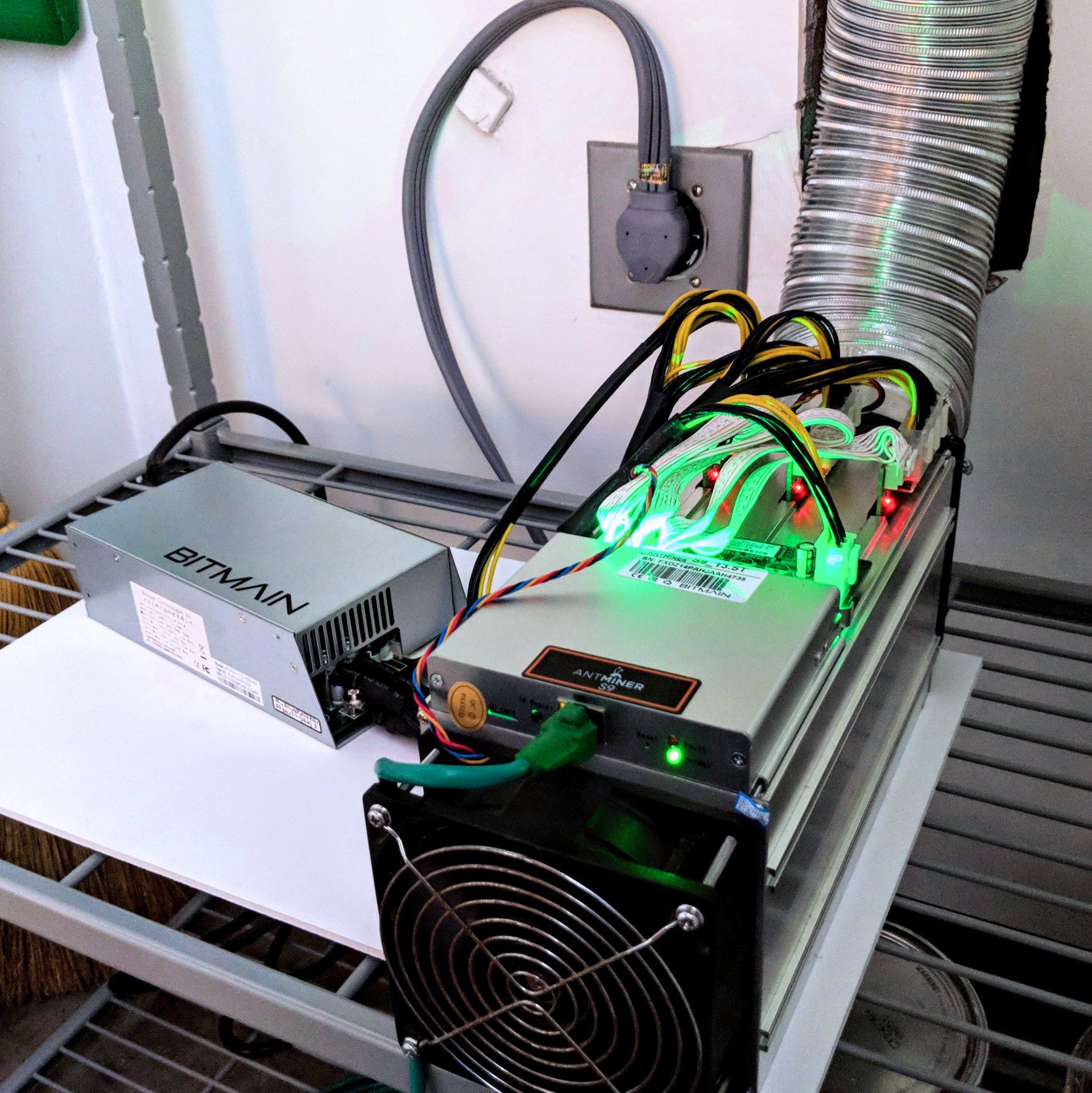 Bitcoin mining rig